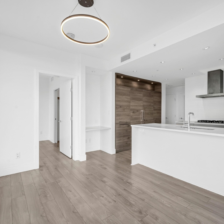 1402-7358 Edmonds Street