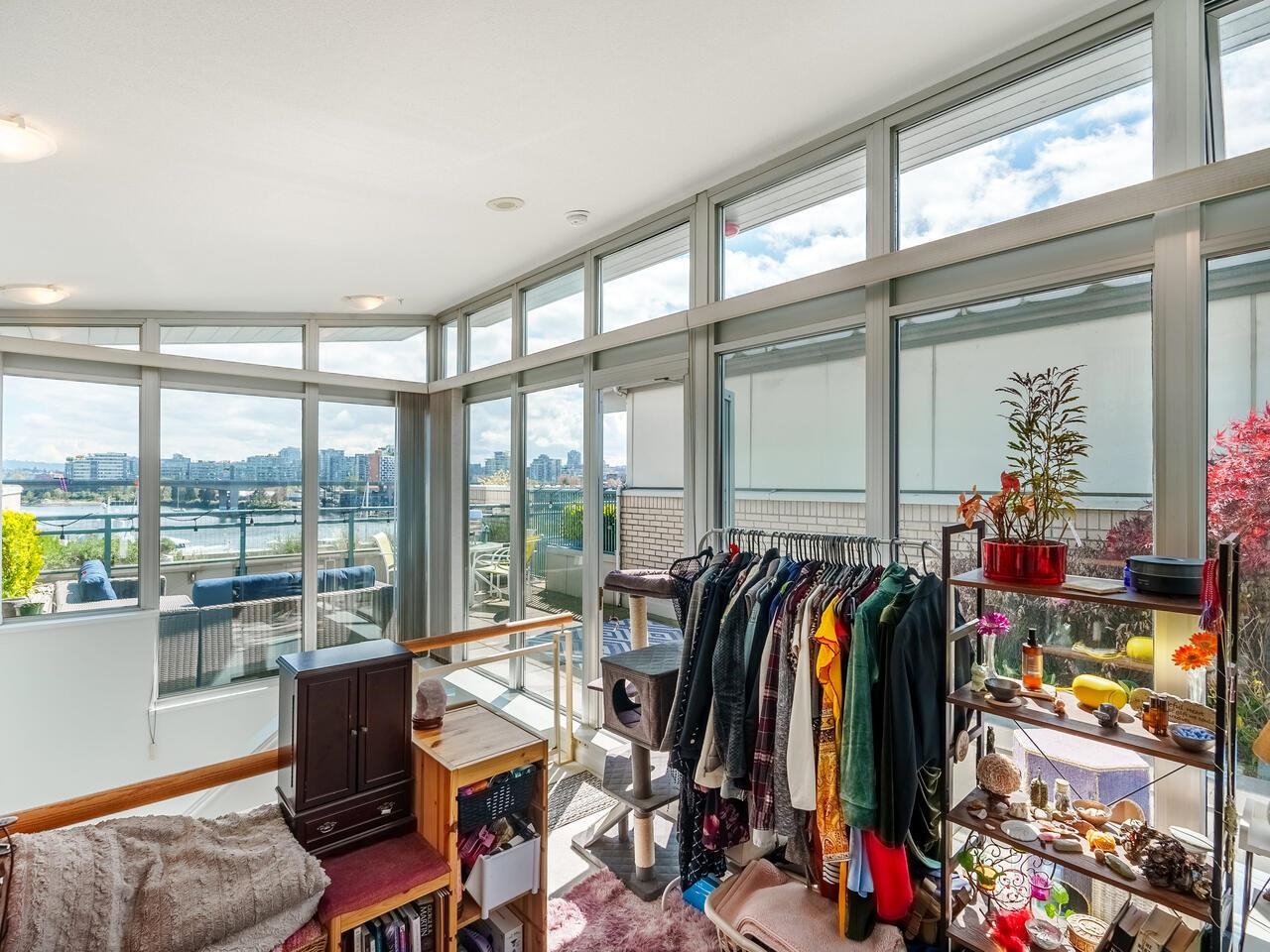 321-1228 MARINASIDE CRESCENT, Vancouver, British Columbia, 3 Bedrooms Bedrooms, ,3 BathroomsBathrooms,Residential Attached,For Sale,R2896633